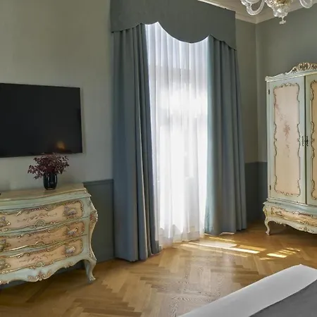 Del Sogno Gardone Riviera